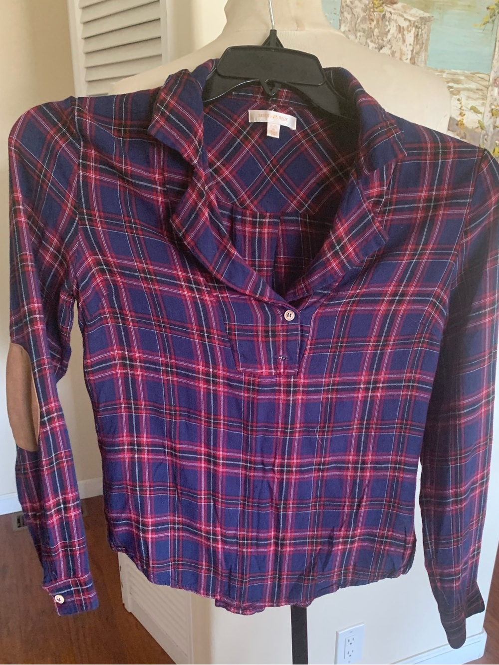 Plaid Button-Front Women’s Top - Navy & red super cute style